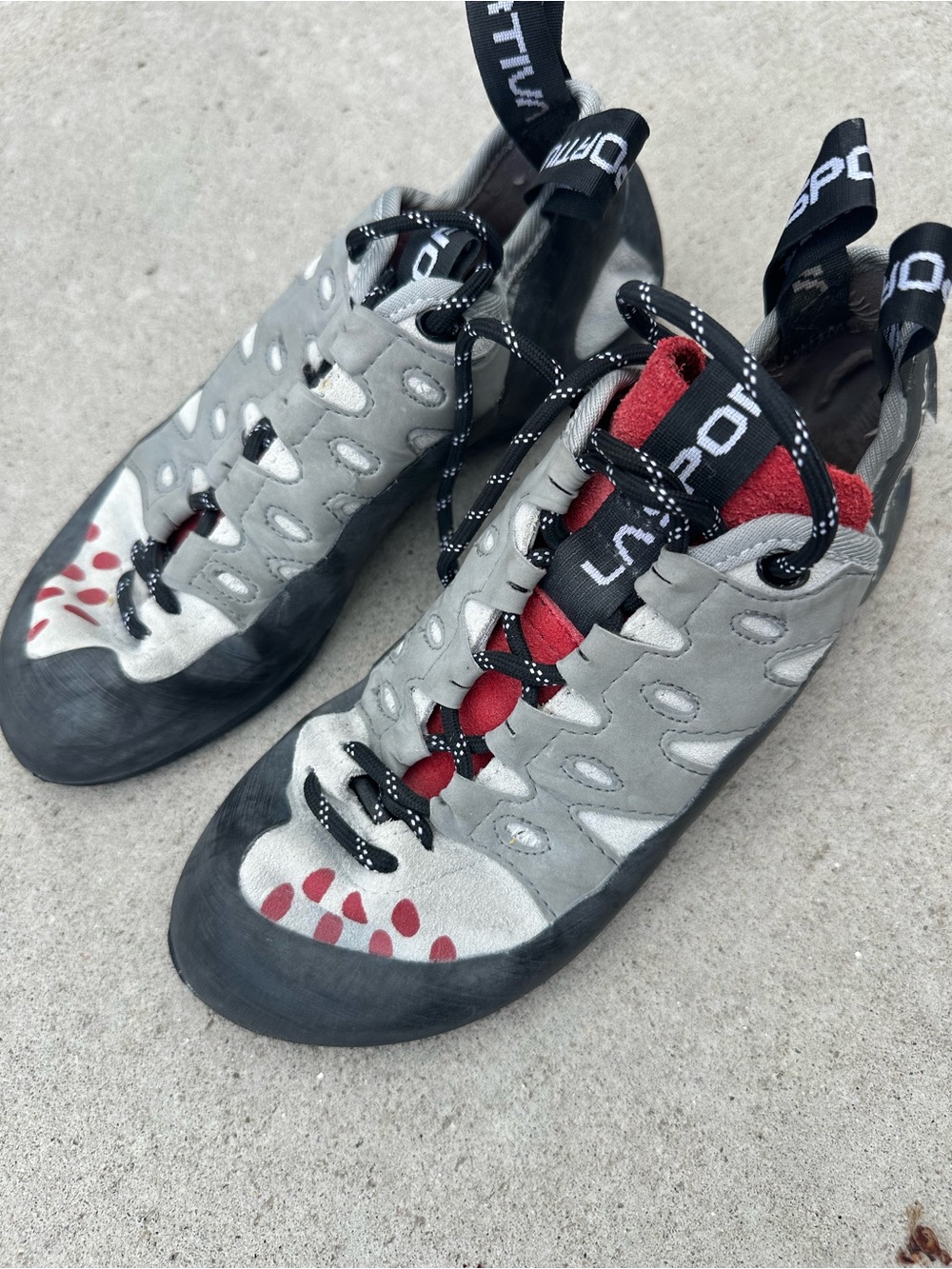 La Sportiva Grey and Red Lace-Up rock Climbing Shoes